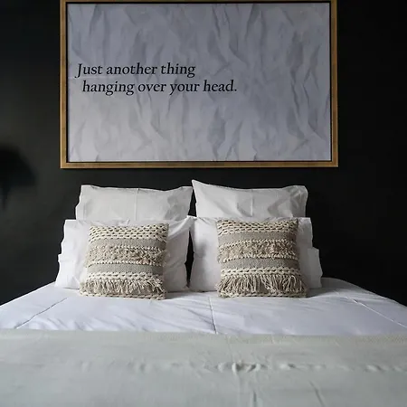 Couette-café The Saints Suites 3*