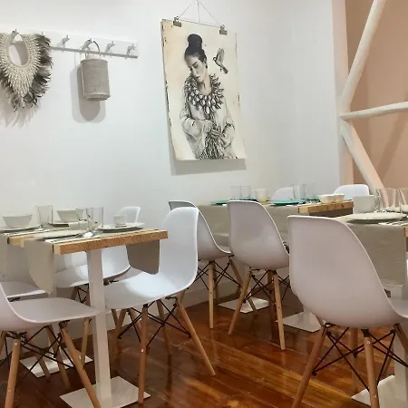 The Saints Suites Bed & Breakfast Lisboa